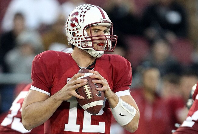 PALO ALTO, CA - NOVEMBER 27:  Andrew Luck #12 of the Stanford Cardinal in action against the Oregon State Beavers at Stanford Stadium on November 27, 2010 in Palo Alto, California.  (Photo by Ezra Shaw/Getty Images)