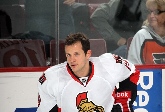 PHILADELPHIA - NOVEMBER 15:  Jason Spezza #19 of the Ottawa Senators skates against the Philadelphia Flyers at the Wells Fargo Center on November 15, 2010 in Philadelphia, Pennsylvania.  (Photo by Bruce Bennett/Getty Images)