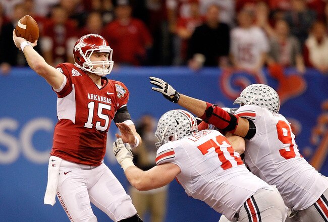 NEW ORLEANS, LA - JANUARY 04:  Quarterback Ryan Mallett #15 of the Arkansas Razorbacks looks to pass against the Ohio State Buckeyes during the Allstate Sugar Bowl at the Louisiana Superdome on January 4, 2011 in New Orleans, Louisiana.  (Photo by Matthew Stockman/Getty Images)
