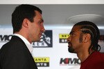 LONDON, ENGLAND - APRIL 20:  David Haye (R) of the United Kingdom and Wladimir Klitschko (L) of Ukraine pose during a press conference at The Hospital Club on April 20, 2009 in London, England. The IBF, IBO and WBO World Heavyweight Championship fight between Wladimir Klitschko and David Haye will take place at the Veltins Arena on June 20, 2009 in Gelsenkirchen, Germany.  (Photo by Ryan Pierse/Getty Images)