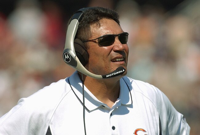 CHICAGO - SEPTEMBER 12:  Defensive coordinator Ron Rivera of the Chicago Bears looks on against the Detroit Lions on September 12, 2004 at Soldier Field in Chicago, Illinois.  The Lions defeated the Bears 20-16.  (Photo by Jonathan Daniel/Getty Images)