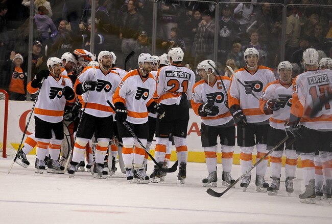 LOS ANGELES, CA - DECEMBER 30: The Philadelphia Flyers celebrate after the game with the Los Angeles Kings at Staples Center on December 30, 2010 in Los Angeles, California.   The Flyers won 7-4. (Photo by Stephen Dunn/Getty Images)