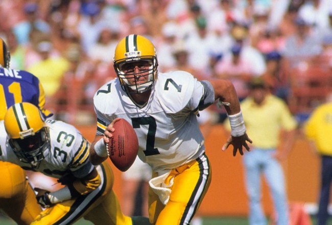 ANAHEIM, CA - SEPTEMBER 24:  Quarterback Don Majkowski #7 of the Green Bay Packers looks to pass during the game against the Los Angeles Rams at Anaheim Stadium on September 24, 1989 in Anaheim, California.  The Rams won 41-38.  (Photo by George Rose/Getty Images)
