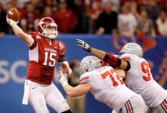 NEW ORLEANS, LA - JANUARY 04:  Quarterback Ryan Mallett #15 of the Arkansas Razorbacks looks to pass against the Ohio State Buckeyes during the Allstate Sugar Bowl at the Louisiana Superdome on January 4, 2011 in New Orleans, Louisiana.  (Photo by Matthew Stockman/Getty Images)