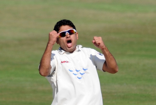 HOVE, ENGLAND - JUNE 16:  Piyush Chawla of Sussex celebrates taking the wicket of Justin Langer during the LV County Championship Division One match between Sussex and Somerset at the County Ground on June 16, 2009 in Hove, England.  (Photo by Christopher Lee/Getty Images)