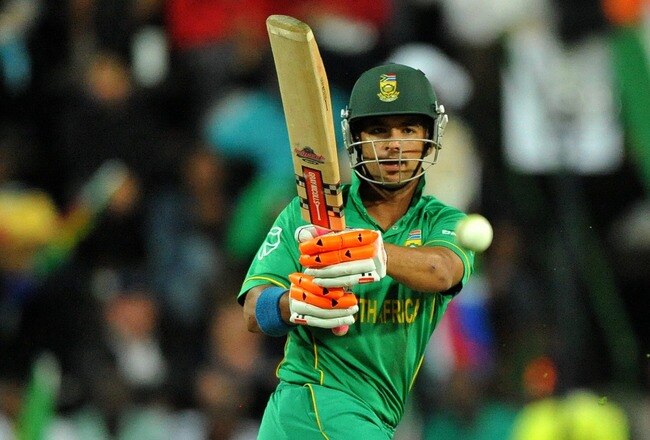 JOHANNESBURG, SOUTH AFRICA - JANUARY 15: JP Duminy of South Africa with a pull shot during the 2nd One Day International match between South Africa and India from Bidvest Wanderers Stadium on January 15, 2011 in Johannesburg, South Africa.  (Photo by Duif du Toit/Gallo Images/Getty Images)