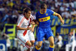 Martin-palermo-metio-cabezazo-manual_oleima20110122_0090_13_crop_150x100