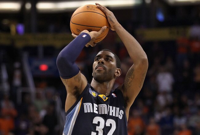 PHOENIX - NOVEMBER 05:  O.J. Mayo #32 of the Memphis Grizzlies shoots a free throw shot during the NBA game against the Phoenix Suns at US Airways Center on November 5, 2010 in Phoenix, Arizona. NOTE TO USER: User expressly acknowledges and agrees that, by downloading and or using this photograph, User is consenting to the terms and conditions of the Getty Images License Agreement.  (Photo by Christian Petersen/Getty Images)