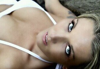 Nicolecraner2_crop_340x234