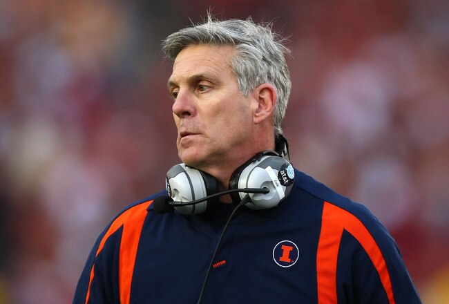 PASADENA, CA - JANUARY 01:  Head coach Ron Zook of the Illinois Fighting Illini looks on during the 'Rose Bowl presented by Citi' against the USC Trojans at the Rose Bowl on January 1, 2008 in Pasadena, California.  (Photo by Donald Miralle/Getty Images)