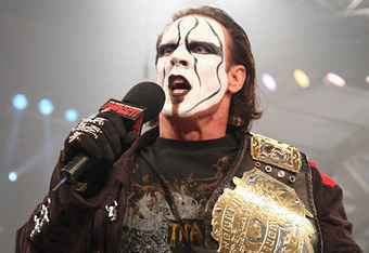 WWE Monday Night RAW. Cartelera 10/Noviembre/2011 Sting-with-tna-impact-championship-belt_crop_340x234