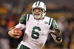 PITTSBURGH, PA - JANUARY 23:  Mark Sanchez #6 of the New York Jets runs dow field during their 19 to 24 loss to the Pittsburgh Steelers in the 2011 AFC Championship game at Heinz Field on January 23, 2011 in Pittsburgh, Pennsylvania.  (Photo by Ronald Martinez/Getty Images)