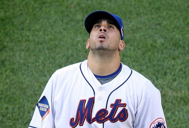 NEW YORK - AUGUST 01:  Oliver Perez #46 of the New York Mets pitches against the Arizona Diamondbacks on August 1, 2009 at Citi Field in the Flushing neighborhood of the Queens borough of New York City.  (Photo by Jim McIsaac/Getty Images)