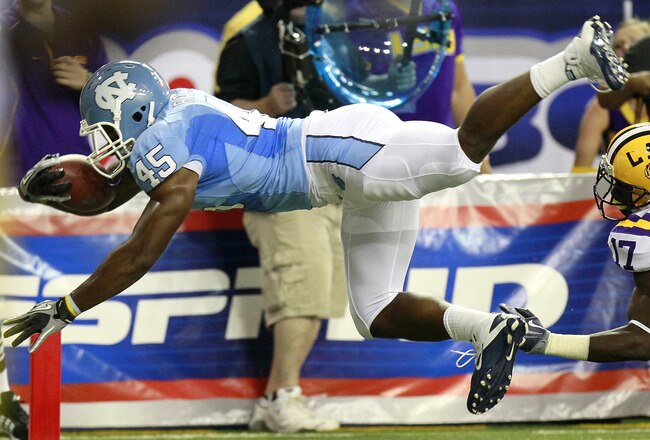 ATLANTA - SEPTEMBER 4: Devon Ramsay #45 of the North Carolina Tar Heels dives for a touchdown against the LSU Tigers at the Georgia Dome September 4, 2010 in Atlanta, Georgia.  (Photo by Kevin C. Cox/Getty Images)