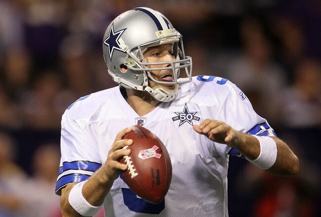 MINNEAPOLIS - OCTOBER 17:  Quarterback Tony Romo #9 of the Dallas Cowboys drops back to pass against the Minnesota Vikings at Mall of America Field on October 17, 2010 in Minneapolis, Minnesota.  (Photo by Jeff Gross/Getty Images)