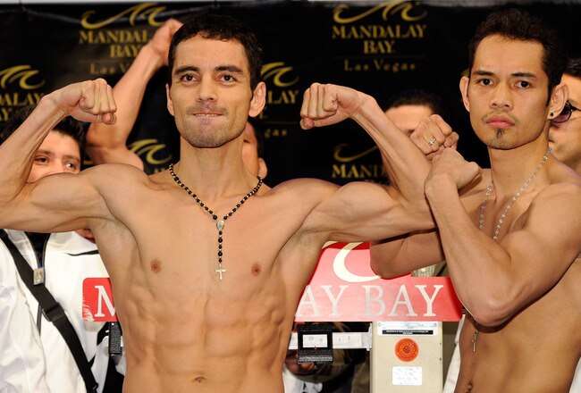 LAS VEGAS, NV - FEBRUARY 18:  WBC/WBO bantamweight champion Fernando Montiel (L) of Mexico and Nonito Donaire of the Philippines pose during their official weigh-in at the Mandalay Bay Resort & Casino February 18, 2011 in Las Vegas, Nevada. Montiel will defend his titles against Donaire at the Mandalay Bay Events Center on February 19 in Las Vegas.  (Photo by Ethan Miller/Getty Images)