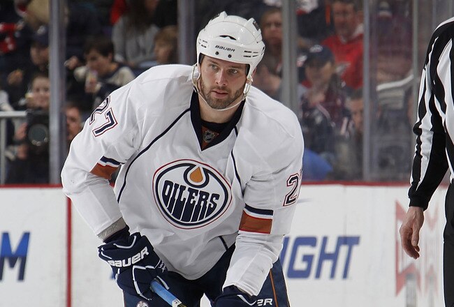 COLUMBUS, OH - FEBRUARY 05: Dustin Penner #27 of the Edmonton Oilers skates with the puck against the Columbus Blue Jackets at Nationwide Arena on February 5, 2011 in Columbus, Ohio.  (Photo by Gregory Shamus/Getty Images)