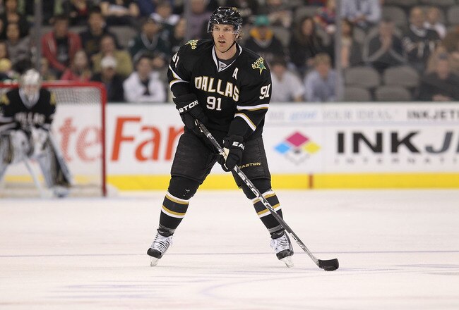 DALLAS, TX - FEBRUARY 13:  Center Brad Richards #91 of the Dallas Stars at American Airlines Center on February 13, 2011 in Dallas, Texas.  (Photo by Ronald Martinez/Getty Images)