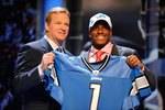 NEW YORK - APRIL 22:  Jahvid Best (R) from the California Golden Bears poses with NFL Commissioner Roger Goodell as they hold up a Detroit Lions jersey after the Lions selected Best number 30 overall during the first round of the 2010 NFL Draft at Radio City Music Hall on April 22, 2010 in New York City.  (Photo by Jeff Zelevansky/Getty Images)