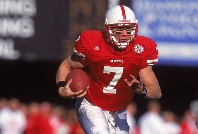 24 Nov 2000:  Eric Crouch #7 of Nebraska carries the ball against Colorado at Memorial Stadium in Lincoln, Nebraska. The Cornhuskers defeated the Buffalos 34-32.Mandatory Credit: Tom Hauck/Allsport