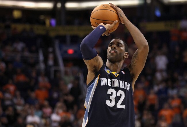PHOENIX - NOVEMBER 05:  O.J. Mayo #32 of the Memphis Grizzlies shoots a free throw shot during the NBA game against the Phoenix Suns at US Airways Center on November 5, 2010 in Phoenix, Arizona. NOTE TO USER: User expressly acknowledges and agrees that, by downloading and or using this photograph, User is consenting to the terms and conditions of the Getty Images License Agreement.  (Photo by Christian Petersen/Getty Images)
