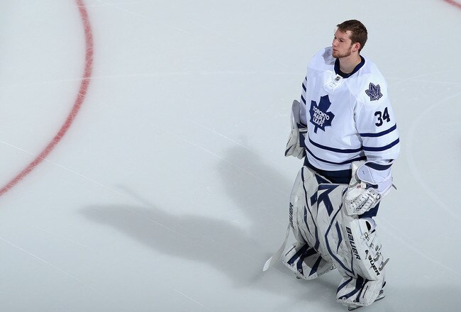 GLENDALE, AZ - JANUARY 13:  Goaltender James Reimer #34 of the Toronto Maple Leafs before the NHL game against the Phoenix Coyotes at Jobing.com Arena on January 13, 2011 in Glendale, Arizona.  The Coyotes defeated the Maple Leafs 5-1.  (Photo by Christian Petersen/Getty Images)