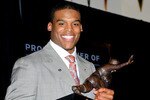 Alg_cam_newton_holds_heisman_crop_150x100