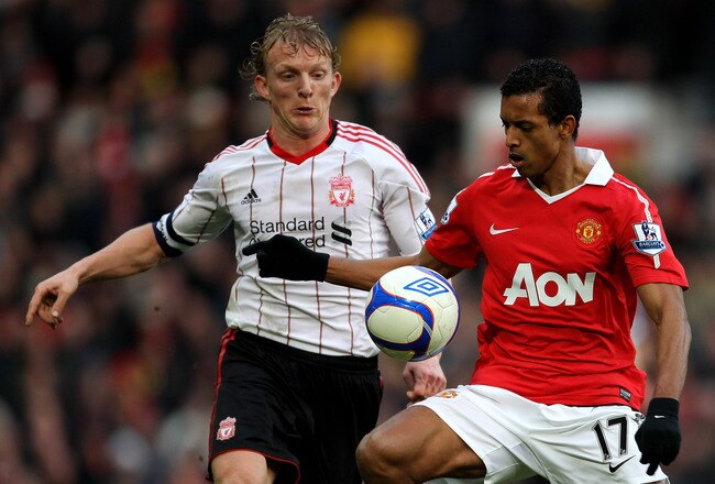 MANCHESTER, ENGLAND - JANUARY 09:  Dirk Kuyt of Liverpool competes with Nani of Manchester United during the FA Cup sponsored by E.ON 3rd round match between Manchester United and Liverpool at Old Trafford on January 9, 2011 in Manchester, England. (Photo by Alex Livesey/Getty Images)