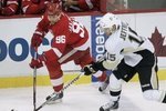 Penguins_red_wings_hockey_crop_150x100