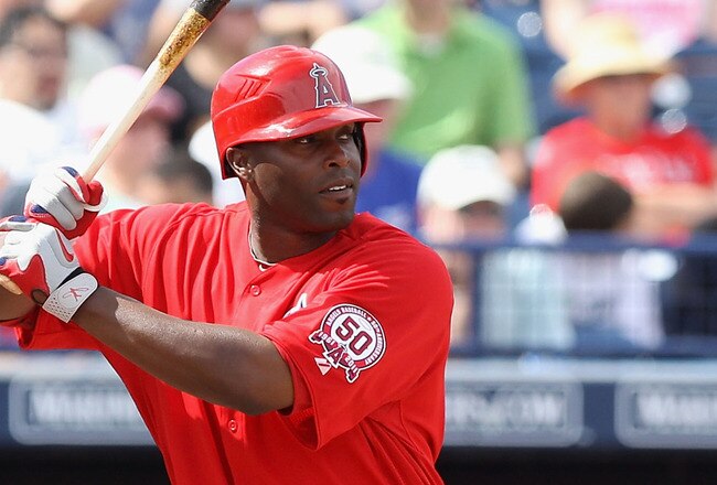 PEORIA, AZ - MARCH 15:  Torii Hunter #48 of the Los Angeles Angels of Anaheim bats against the San Diego Padres during the spring training game at Peoria Stadium on March 15, 2011 in Peoria, Arizona.  (Photo by Christian Petersen/Getty Images)