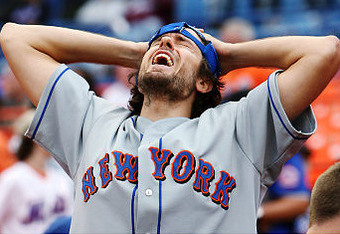 alg_mets-fan-yells_crop_340x234.jpg