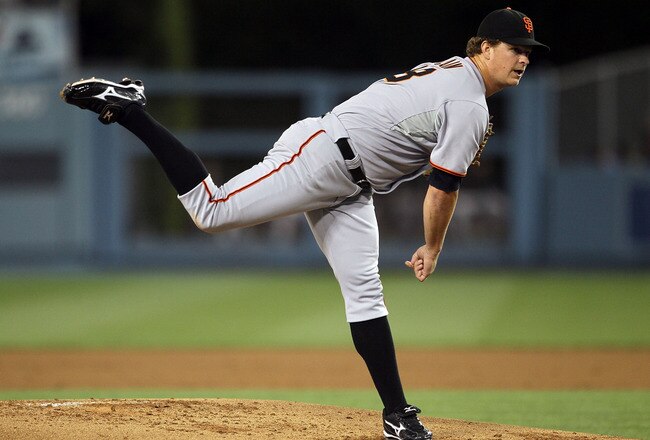 LOS ANGELES, CA - SEPTEMBER 04:  Matt Cain #18 of the San Francisco Giants pitches against the Los Angeles Dodgers in the game at Dodger Stadium on September 4, 2010 in Los Angeles, California.  (Photo by Jeff Gross/Getty Images)
