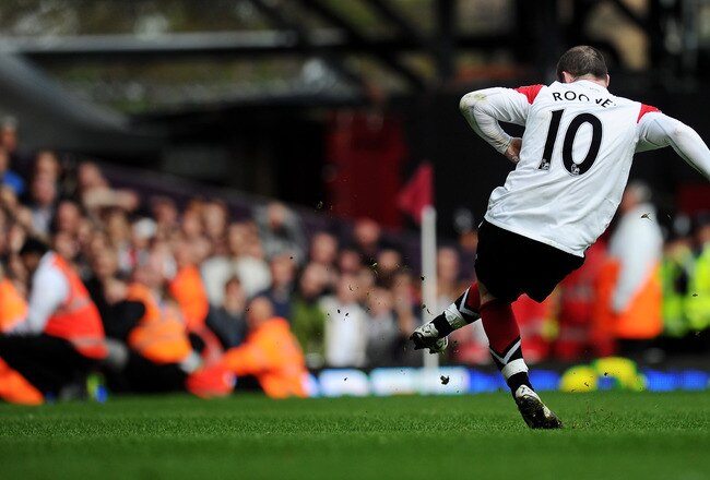 LONDON, ENGLAND - APRIL 02:  Wayne Rooney of Manchester United scores his hat trick goal from the penalty spot during the Barclays Premier League match between West Ham United and Manchester United at the Boleyn Ground on April 2, 2011 in London, England.  (Photo by Mike Hewitt/Getty Images)