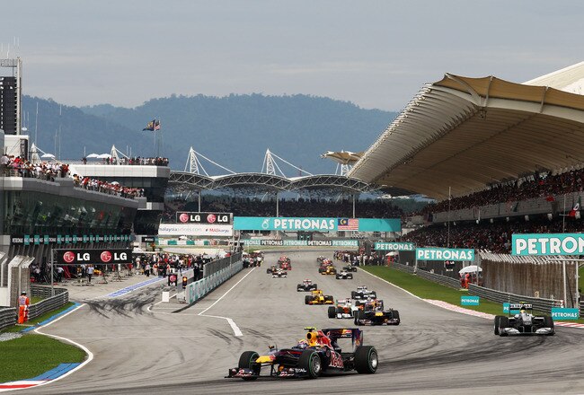 KUALA LUMPUR, MALAYSIA - APRIL 04:  Mark Webber of Australia and Red Bull Racing drives during the Malaysian Formula One Grand Prix at the Sepang Circuit on April 4, 2010 in Kuala Lumpur, Malaysia.  (Photo by Paul Gilham/Getty Images)