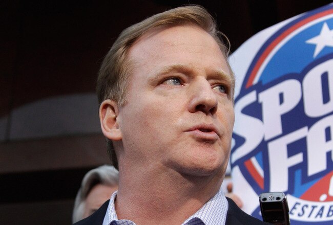 WASHINGTON, DC - MARCH 11:  NFL Commissioner Roger Goodell talks with the media outside the Federal Mediation and Conciliation Service building March 11, 2011 in Washington, DC. The NFLPA has filed for decertification and will no longer be the exclusive collective bargaining representative for the players. Players will now be able to file antitrust lawsuits against the NFL.  (Photo by Rob Carr/Getty Images)