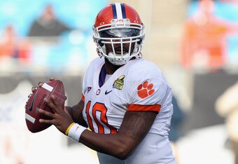 CHARLOTTE, NC - DECEMBER 31:  Tajh Boyd #10 of the Clemson Tigers drops back to pass against the USF Bulls during their game at Bank of America Stadium on December 31, 2010 in Charlotte, North Carolina.  (Photo by Streeter Lecka/Getty Images)