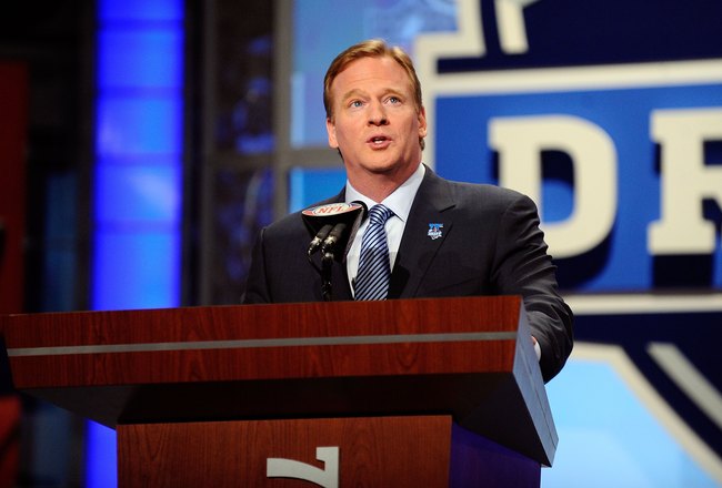 NEW YORK - APRIL 22:  NFL Commissioner Roer Goodell speaks at the podium during the first round of the 2010 NFL Draft at Radio City Music Hall on April 22, 2010 in New York City.  (Photo by Jeff Zelevansky/Getty Images)