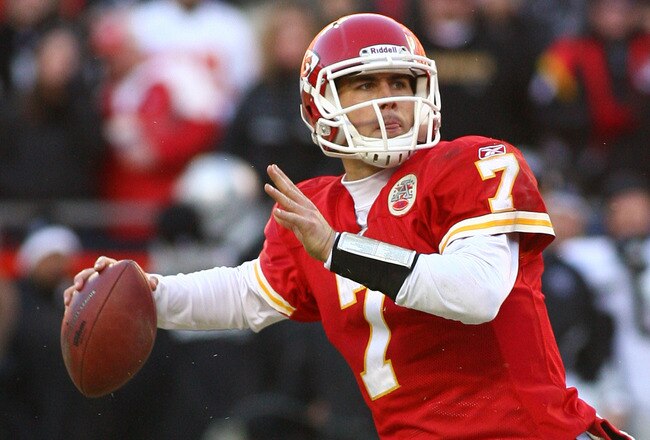 KANSAS CITY, MO - JANUARY 02:  Quarterback Matt Cassel #7 of the Kansas City Chiefs throws a pass in a game against the Oakland Raiders at Arrowhead Stadium on January 2, 2011 in Kansas City, Missouri.  (Photo by Tim Umphrey/Getty Images)