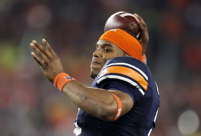GLENDALE, AZ - JANUARY 10:  Cameron Newton #2 of the Auburn Tigers warms up prior to their game against the Oregon Ducks during the Tostitos BCS National Championship Game at University of Phoenix Stadium on January 10, 2011 in Glendale, Arizona.  (Photo by Christian Petersen/Getty Images)