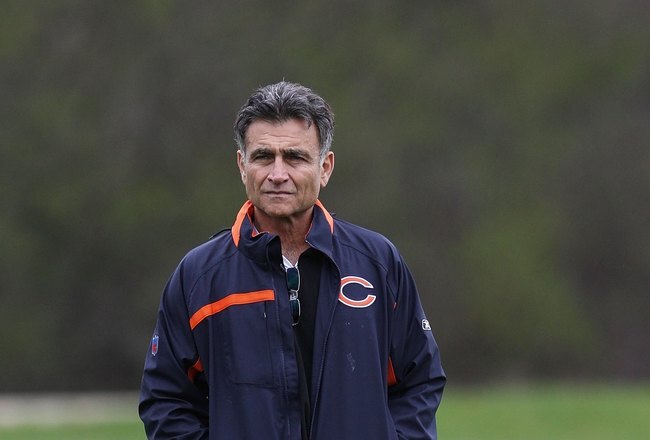LAKE FOREST, IL - MAY 01: General manager Jerry Angelo of the Chicago Bears watches a rookie mini-camp practice on May 1, 2009 at Halas Hall in Lake Forest, Illinois. (Photo by Jonathan Daniel/Getty Images)