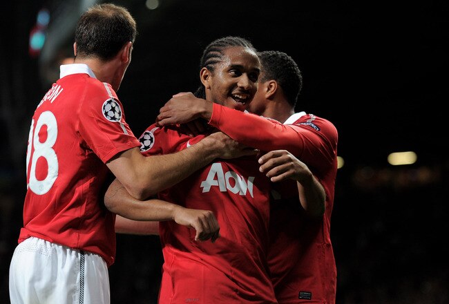 MANCHESTER, ENGLAND - MAY 04:  Anderson of Manchester United celebrates scoring his team's third goal with his team mates during the UEFA Champions League Semi Final second leg match between Manchester United and Schalke at Old Trafford on May 4, 2011 in Manchester, England.  (Photo by Michael Regan/Getty Images)