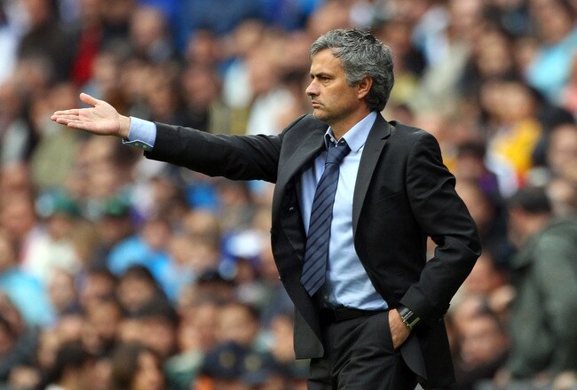 MADRID, SPAIN - APRIL 30:  Jose Mourinho, coach of Real Madrid gives instructions during the La Liga match between Real Madrid and Real Zaragoza at Estadio Santiago Bernabeu on April 30, 2011 in Madrid, Spain.  (Photo by Julian Finney/Getty Images)