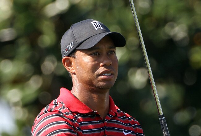 ORLANDO, FL - MARCH 27:  Tiger Woods plays a shot on the 2nd hole during the final round of the Arnold Palmer Invitational presented by MasterCard at the Bay Hill Club and Lodge on March 27, 2011 in Orlando, Florida.  (Photo by Sam Greenwood/Getty Images)