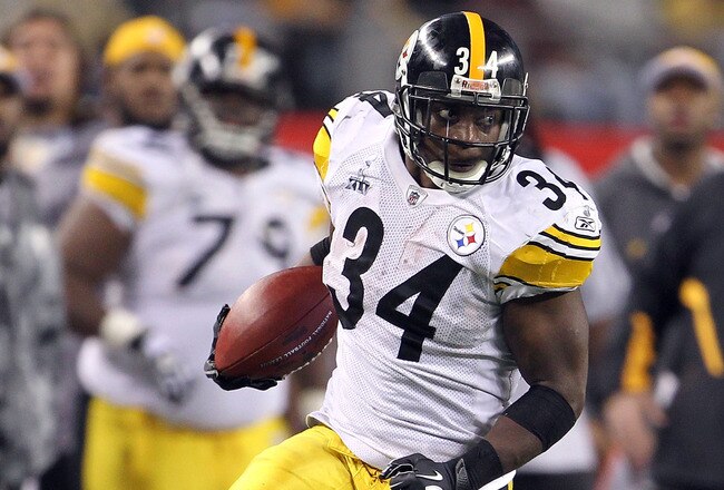 ARLINGTON, TX - FEBRUARY 06:  Rashard Mendenhall #34 of the Pittsburgh Steelers runs the ball against the Green Bay Packers during Super Bowl XLV at Cowboys Stadium on February 6, 2011 in Arlington, Texas. The Packers won 31-25.  (Photo by Jamie Squire/Getty Images)