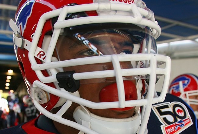 ORCHARD PARK, NY - SEPTEMBER 20:  Defensive end Aaron Maybin #58 of the Buffalo Bills gets ready to take the field prior to the game against the Tampa Bay Buccaneers at Ralph Wilson Stadium on September 20, 2009 in Orchard Park, New York.  The Bills won 33-20.  (Photo by Rick Stewart/Getty Images)