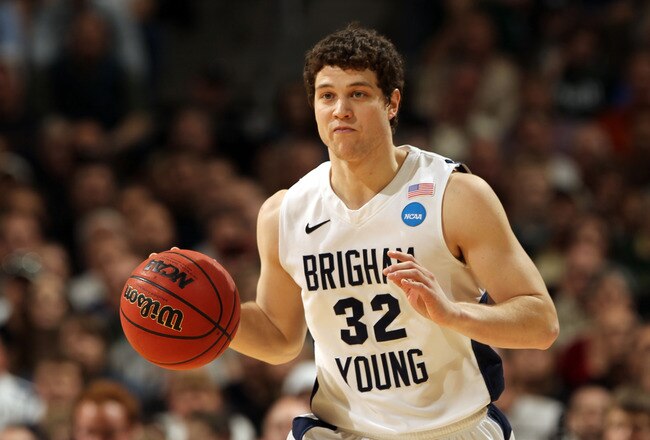 DENVER, CO - MARCH 19:  Jimmer Fredette #32 of the Brigham Young Cougars handles the ball against the Gonzaga Bulldogs during the third round of the 2011 NCAA men's basketball tournament at Pepsi Center on March 19, 2011 in Denver, Colorado.  (Photo by Doug Pensinger/Getty Images)