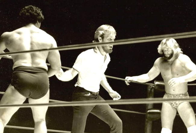 220px-me_and__macho_man__savage_crop_650x440