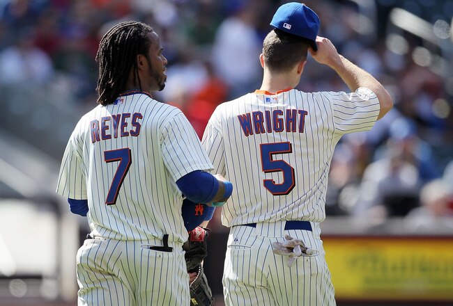 NEW YORK, NY - MAY 05:  Jose Reyes #7 and David Wright #5 of the New York Mets take the field against the San Francisco Giants on May 5, 2011 at Citi Field in the Flushing neighborhood of the Queens borough of New York City. The Mets defeated the Giants 5-2.  (Photo by Jim McIsaac/Getty Images)