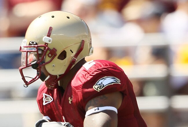 CHESTNUT HILL, MA - SEPTEMBER 04:  Montel Harris #2 of the Boston College Eagles carries the ball in the first quarter against the Weber State Wildcats on September 4, 2010 at Alumni Stadium in Chestnut Hill, Massachusetts.  (Photo by Elsa/Getty Images)