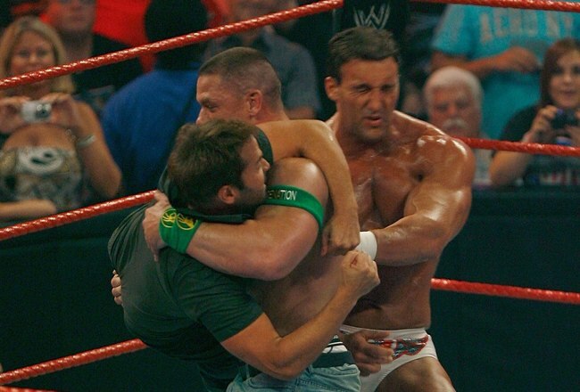 UNCASVILLE, CT - AUGUST 3:  Actor Jeremy Piven guest hosts WWE's 'Monday Night Raw' at Mohegan Sun on August 3, 2009 in Uncasville, Connecticut.  (Photo by Jim Rogash/Getty Images)